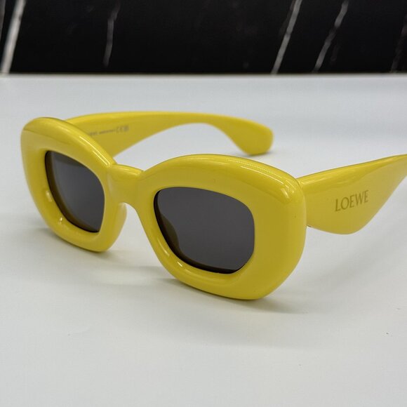 NEW LOEWE LW40117I 39A WOMEN SUNGLASSES YELLOW SQUARE LOEWE EYEWEAR - Picture 9 of 13